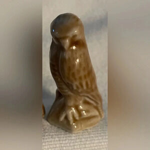 Vintage Wade England Peregrine Falcon Figurines
Lot of 5